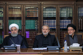 سید سعید رضا عاملی، علی لاریجانی و حسن روحانی در جلسه شورای عالی انقلاب فرهنگی