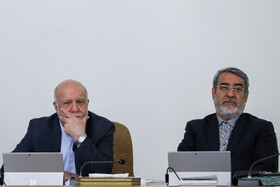 عبدالرضا رحمانی فضلی، وزیر کشور و بیژن زنگنه، وزیر نفت در جلسه امروز هیأت دولت