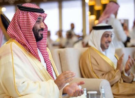 اولین حضور مردمی ولیعهد سعودی پس از حمله به تاسیسات آرامکو