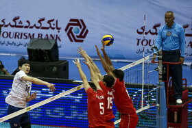 دیدار تیم‌های والیبال ایران و کره جنوبی
