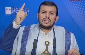 رهبر انصارالله: اگر حملات عربستان ادامه یابند عمق این کشور را هدف می‌گیریم