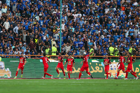 دیدار تیمهای استقلال و پرسپولیس