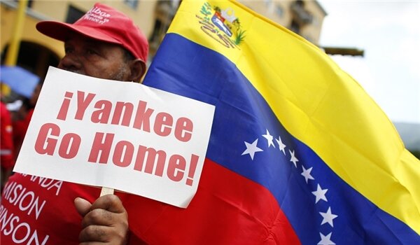 طوماری با ۱۳ میلیون امضا در دفاع از حق حاکمیت ونزوئلا