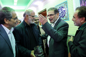 دریابان علی شمخانی دبیر شورای عالی امنیت ملی وحسین الله کرم در مراسم سی‌و دومین محفل انس پیشکسوتان جهاد و شهادت
