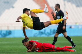 دیدار تیمهای فوتبال پرسپولیس و سپاهان