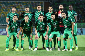 دیدار تیم های فوتبال ذوب آهن اصفهان و استقلال تهران