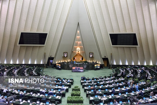 امکان برگزاری جلسات مجلس با استفاده از تلکنفرانس تلویزیونی با کمک صدا و سیما