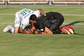 دیدار تیمهای فوتبال پرسپولیس و ماشینسازی تبریز