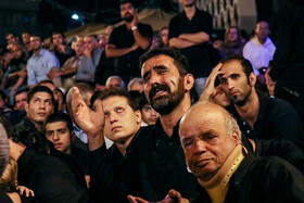 همزمان با سالروز شهادت «حضرت رقیه(س)» مراسم بزرگ‌ترین سفره نذری حضرت رقیه (س) در میدان امام حسین برگزار شد