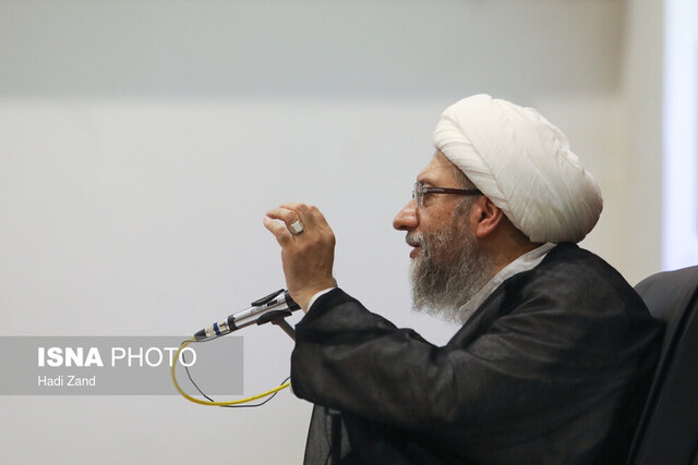 آملی‌لاریجانی: هر رفتار تفرقه‌انگیز در خدمت جبهه صهیونیسم است