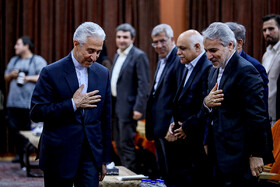 منصور غلامی، وزیر علوم و محمد باقر نوبخت، ریییس سازمان برنامه و بودجه در همایش مدیریت سبز