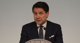 نخست‌وزیر ایتالیا سفر خود به داووس را به دلیل نشست فوق‌العاده کابینه لغو کرد