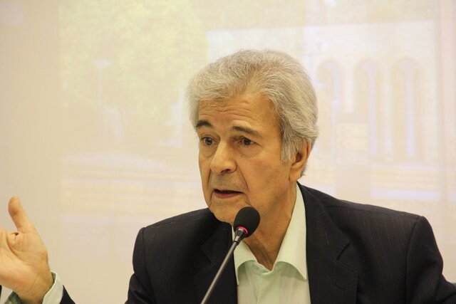 تمجید از سعدی در مضمون‌پردازی بر اساس خیال معشوق 