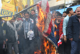 حاجی‎بابایی: 
انقلابی‌گری استفاده نکردن از رانت است