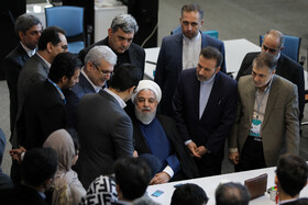 بازدید حجت الاسلام حسن روحانی، رییس جمهور از کارخانه نوآوری آزادی