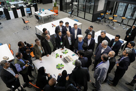 بازدید حجت الاسلام حسن روحانی، رییس جمهور از کارخانه نوآوری آزادی