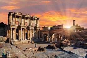 قدمگاهی به سرزمین خدایان در شهر افسوس