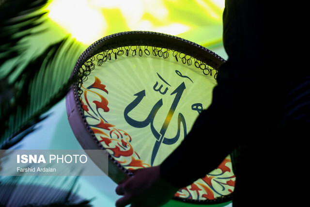 عکس تزئینی است. وحدت ضرورت غیر قابل انکار زندگی دیروز، امروز و فردای ماست