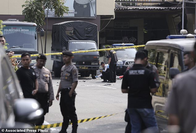 عملیات انتحاری در پاسگاه پلیس در اندونزی