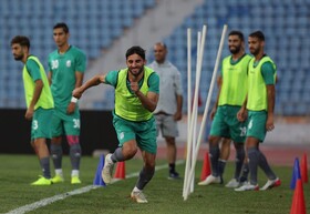 اگر تیم ملی در رنکینگ پایین آمد تعجب نکنیم/ بازیکنان نه، ایجنت‌ها قیمت‌گذاری می‌کنند
