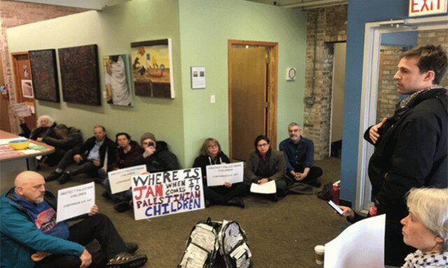 حضور فعالان در دفتر نماینده کنگره آمریکا در حمایت از کودکان فلسطینی