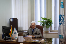 پروفسور فضل‌الله رضا دانشمند ایرانی در سن ۱۰۵ سالگی چشم از دنیا فروبست.