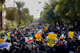 مردم ایلام در حمایت از امنیت و اقتدار کشور راهپیمایی می‌کنند