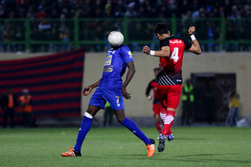 هفته یازدهم لیگ برتر فوتبال - دیدار تیمهای نساجی و پرسپولیس