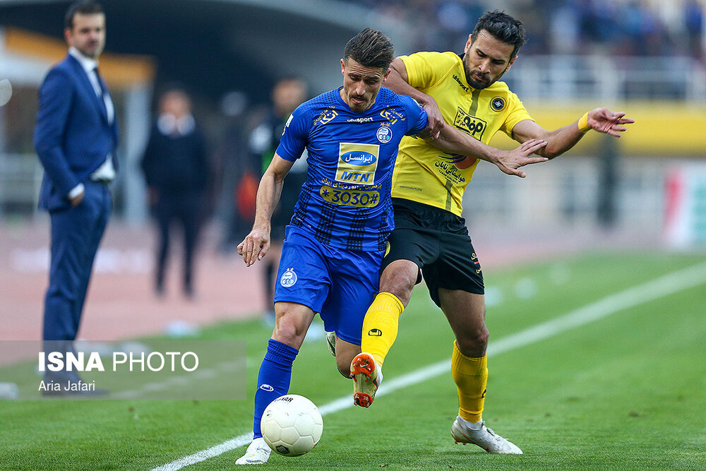 File:Esteghlal FC vs Sepahan FC, 14 December 2021 - 01.jpg - Wikimedia  Commons