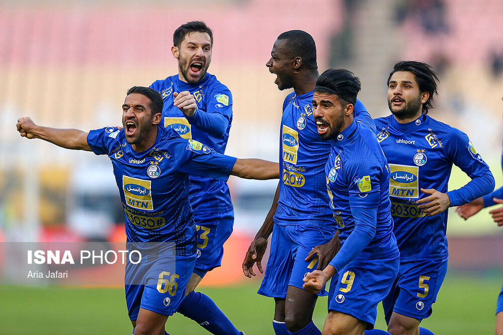 ISNA - Sepahan draw 2-2 against Esteghlal