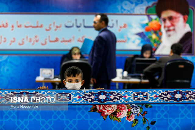 عکس آرشیوی است ثبتنام ۳۹ داوطلب در حوزه انتخابیه لارستان، خنج، گراش و اوز