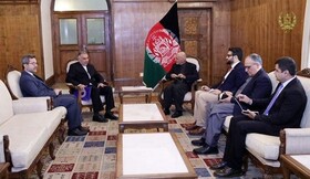 دیدار نماینده ویژه ایران در امور افغانستان با اشرف غنی 