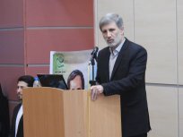 وزیر دفاع: دانشجویان در جهت خنثی سازی عملیات روانی دشمن روشنگری نمایند