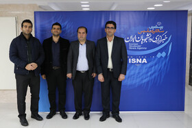 تقدیر از پیشکسوتان ایسنا در جشن بیست سالگی این رسانه