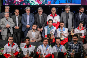 نهمین آیین اعطای تندیس ملی فداکاری به دانشجویان ایران