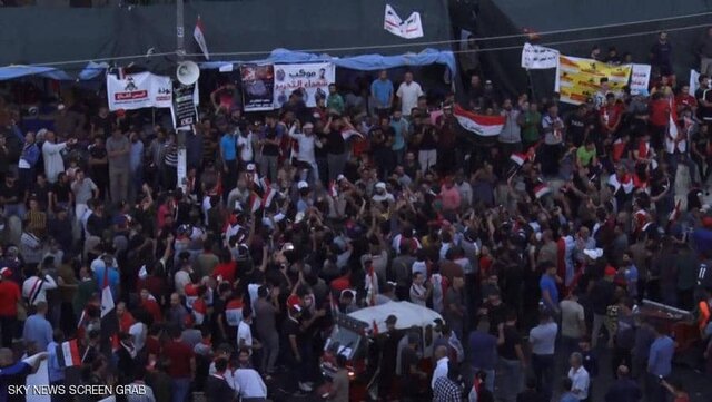 تظاهرات ده‌ها هزار عراقی در بغداد/جلسه امروز پارلمان برای تصویب قانون انتخابات