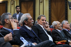 اسحاق جهانگیری در مراسم تجلیل از  محسن خلیلی عراقی