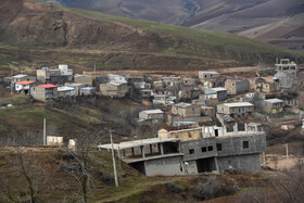 روستای «حسین آباد کالپوش» ۹ ماه پس از رانش زمین