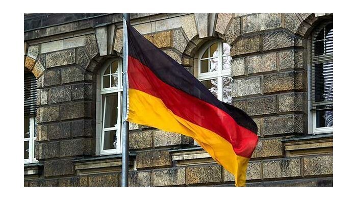 آلمان: تماس های نزدیک با رژیم صهیونسیتی درباره ایران حفظ می شود