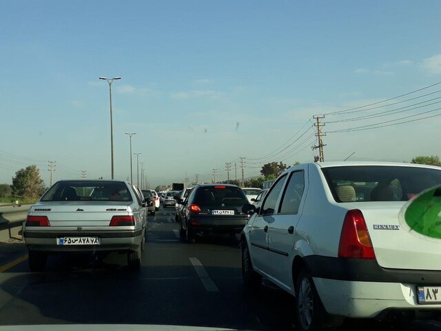ترافیک نیمه سنگین در محدوده ورودیِ تهران
