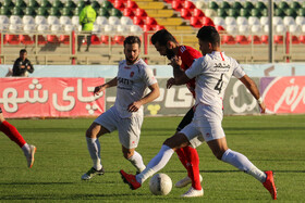 جلسه مدیران تراکتور و ماشین با چاشنی کرونا