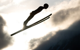 عکس روز/ آدم فضایی در اوبرشتدورف!