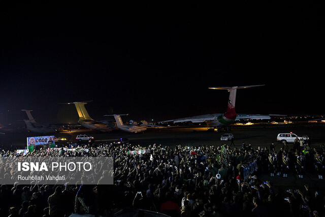 مراسم استقبال از پیکر شهدای مقاومت در پایگاه هوایی قدر تهران برگزار شد مراسم استقبال از پیکر شهدای مقاومت در پایگاه هوایی قدر تهران برگزار شد