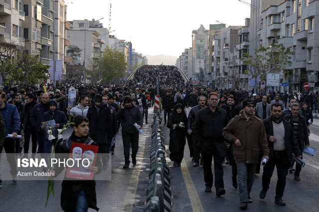 تا دقایقی دیگرآغاز می‌شود؛ مراسم وداع تهرانی‌ها با سپهبد شهید