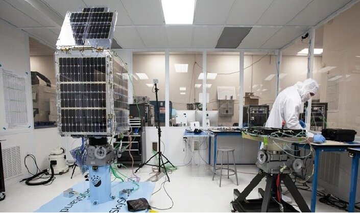 کسب دانش فنی ساخت بسته باتری ماهواره‌های ناهید ۲ و پارس ۱/دریافت تصاویر فضایی با دقت ۱.۵ متر