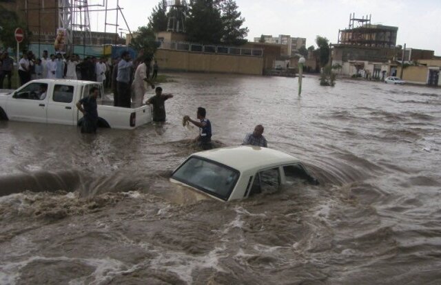آمادگی تیم‌های درمان اضطراری خوزستان برای اعزام به مناطق سیل‌زده