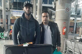 هافبک مدنظر استقلال به تهران رسید
