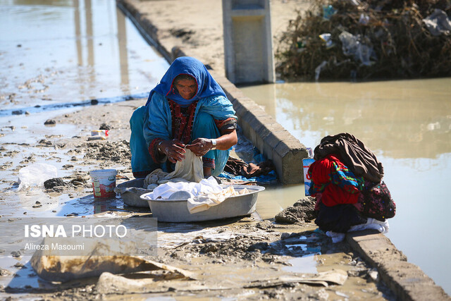 کمک ۳۲۴ میلیون تومانی نمازگزاران استان تهران به سیل‌زدگان