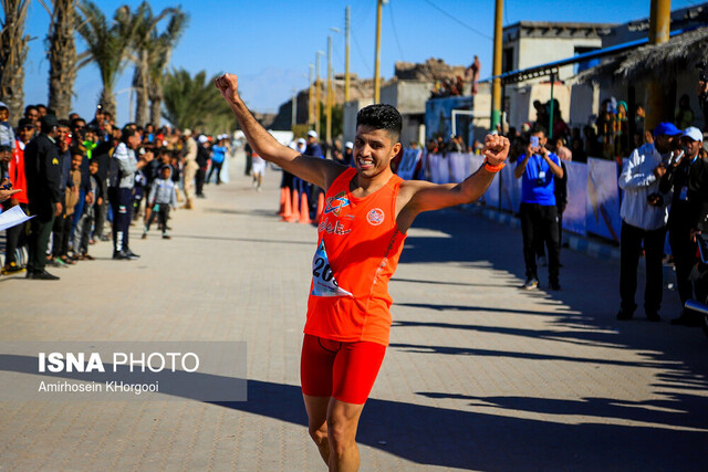«محمد جعفر مرادی» قهرمان دو ماراتن هرمز شد