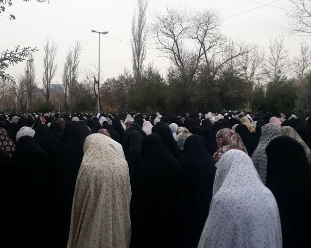 اقامه نماز جمعه تهران به امامت رهبر انقلاب